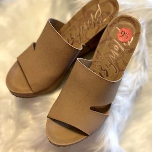 Blowfish Malibu wedge sandals